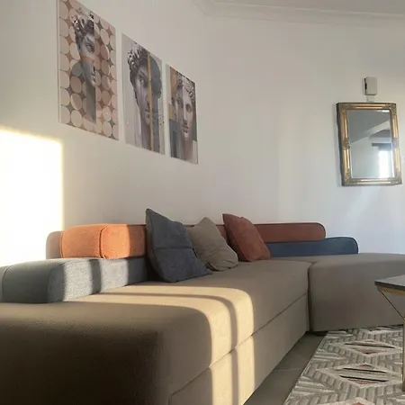 Iskele Ceasar 1and1 *